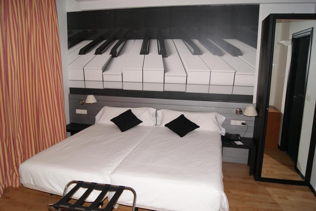 Abba Jazz Hotel Vitoria Exteriör bild